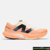 Zapatillas New Balance FuelCell Rebel v4 Naranja Brillante Negro
