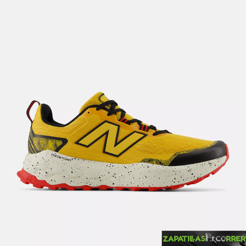 Zapatillas New Balance Fresh Foam Garoé V2 Naranja  Negro