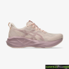 Zapatillas ASICS Novablast 5 Negro Rosa